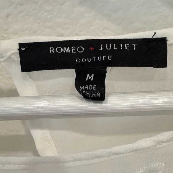 Romeo + Juliet Couture White Embroidered Sheer Blouse | Size Medium - Picture 3 of 4